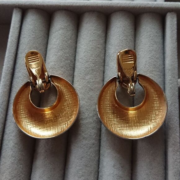 Vintage Big Monet Doorknocker Statement – Clip On Earrings - Picture 5 of 10